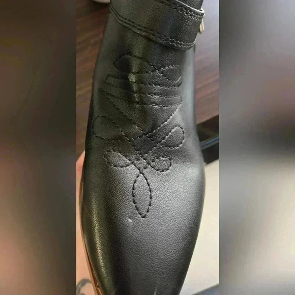 Women's size 9 black ankle heeled boots - Picture 7 of 7